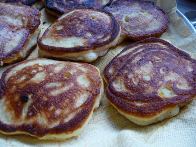 Racuchy (Polnische Apfelküchlein)