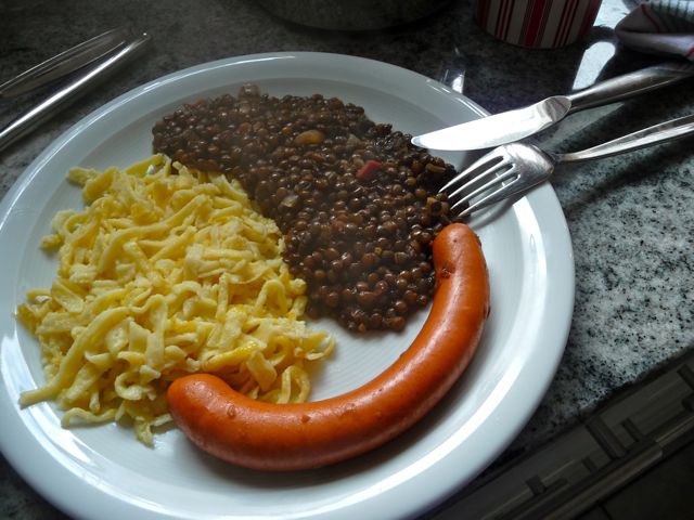Linsen und Spätzle