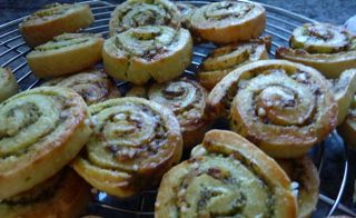 Pestoschnecken zum Aperitif