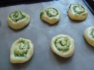Pestoschnecken zum Aperitif