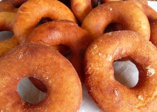 Zur Fastnacht backe ich mit Euch Donuts