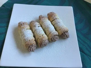 Blätterteigröllchen - 1 (3).jpg