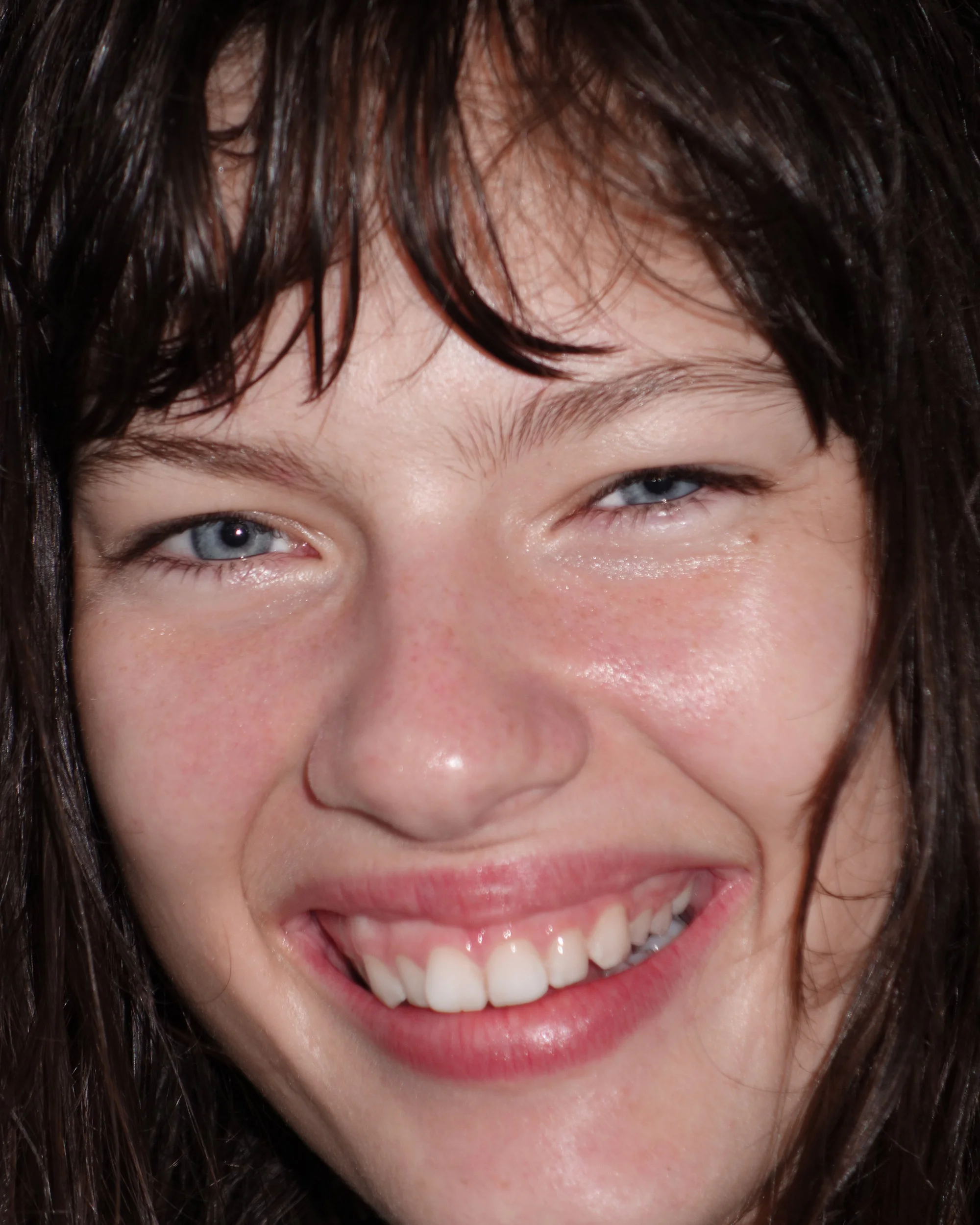 02_R-Close-and-sweaty.jpg