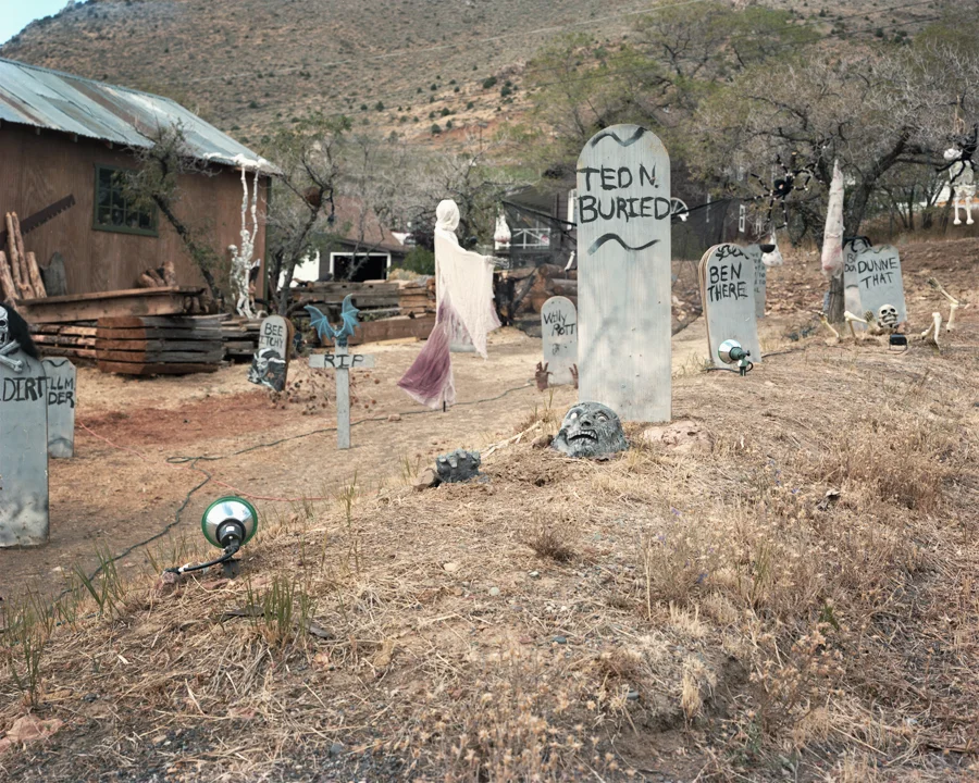 Halloween House [HIRES] [WEB] [NEWWEBSITE].jpg