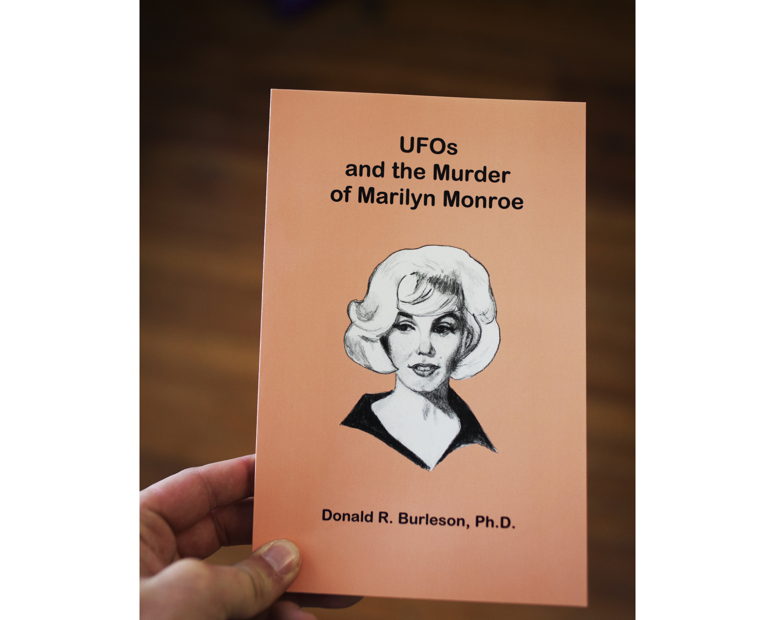 UFO & Marilyn Monroe.jpg