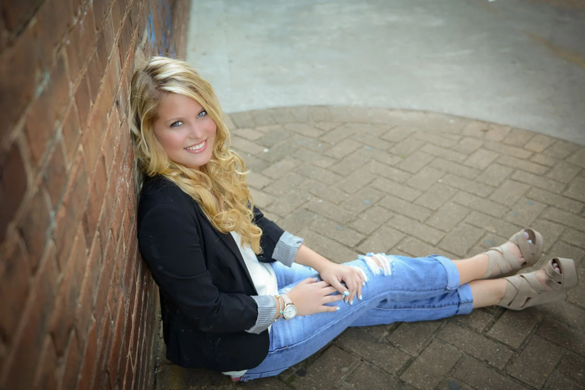 Baylee-Senior-2.jpg