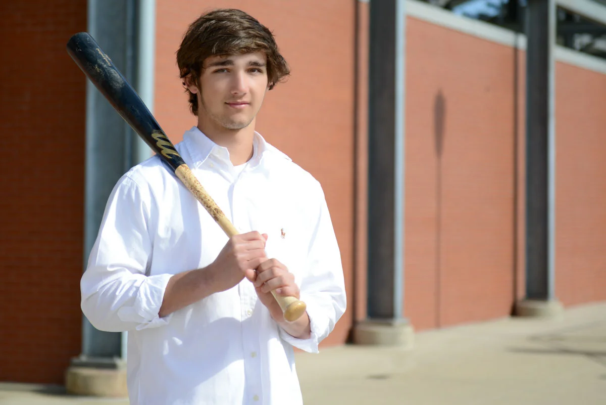 Thomason-Senior-2.jpg