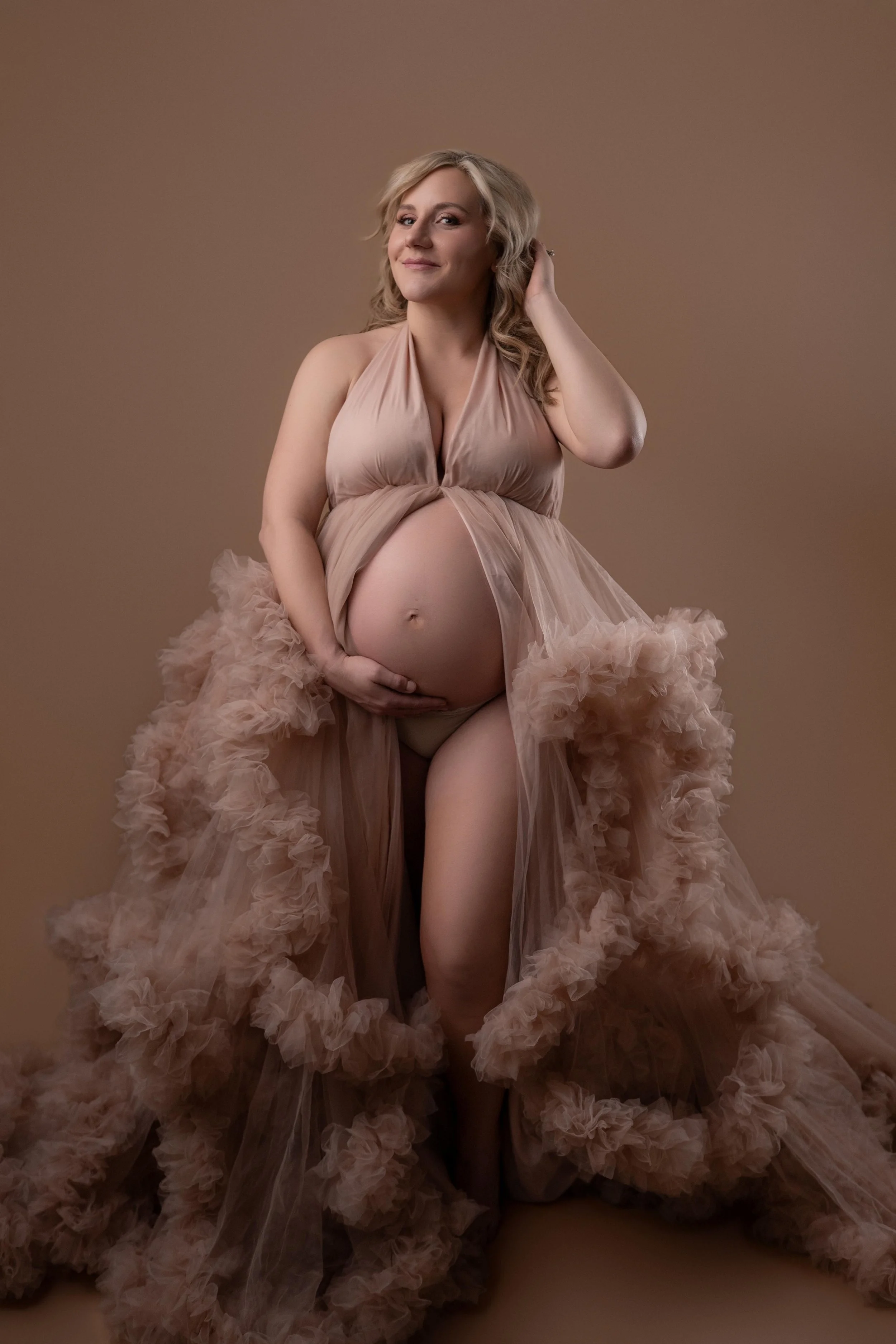 Luxury Studio Maternity Photography in Chattanooga, TN