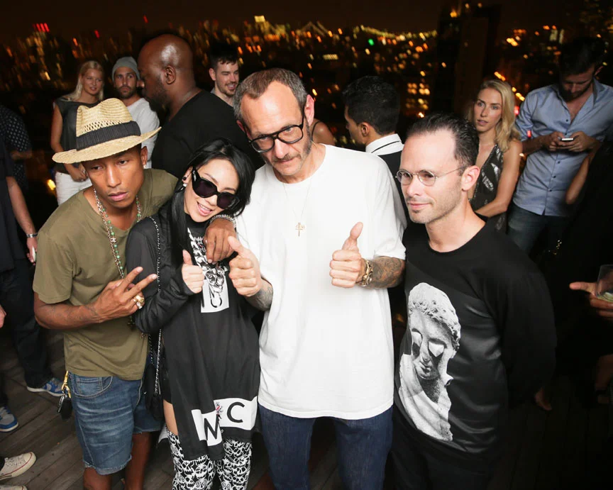 clear-mag-Art-ARSHAM-Pharrell-terry-richardson.jpg