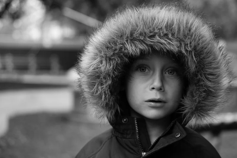 WHO CAPTIVATES YOUR HEART