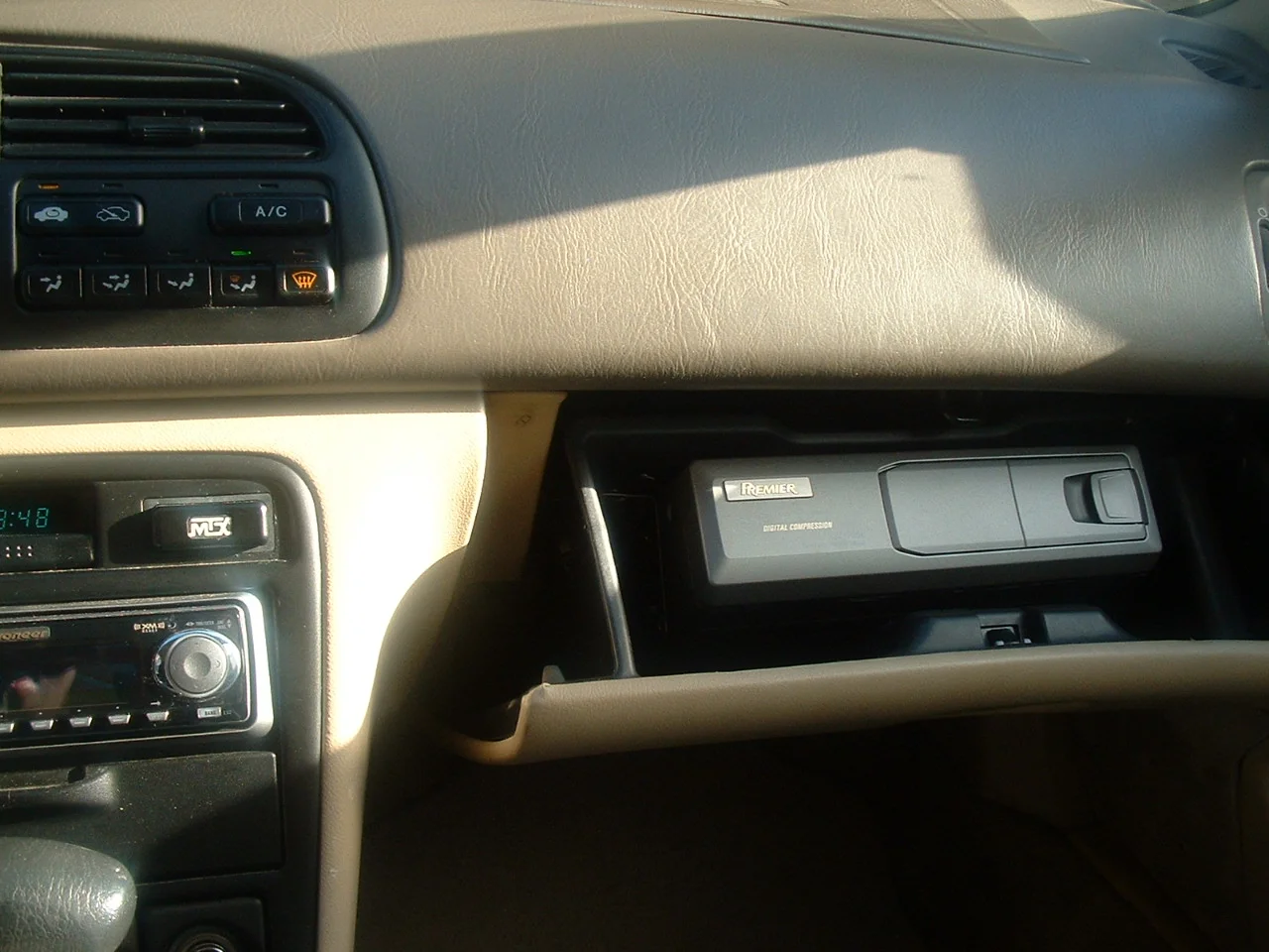 Pioneer 9300 and Premier 6 Disc Changer