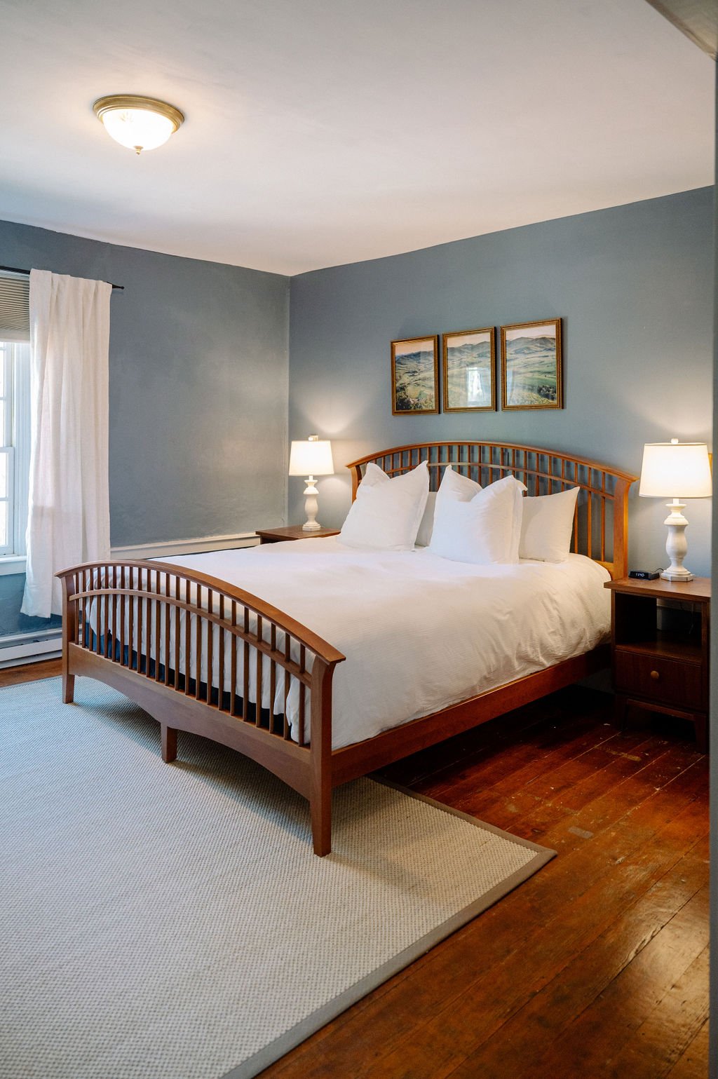 Crossroads-Inn-Roosevelt-Suite-Bed