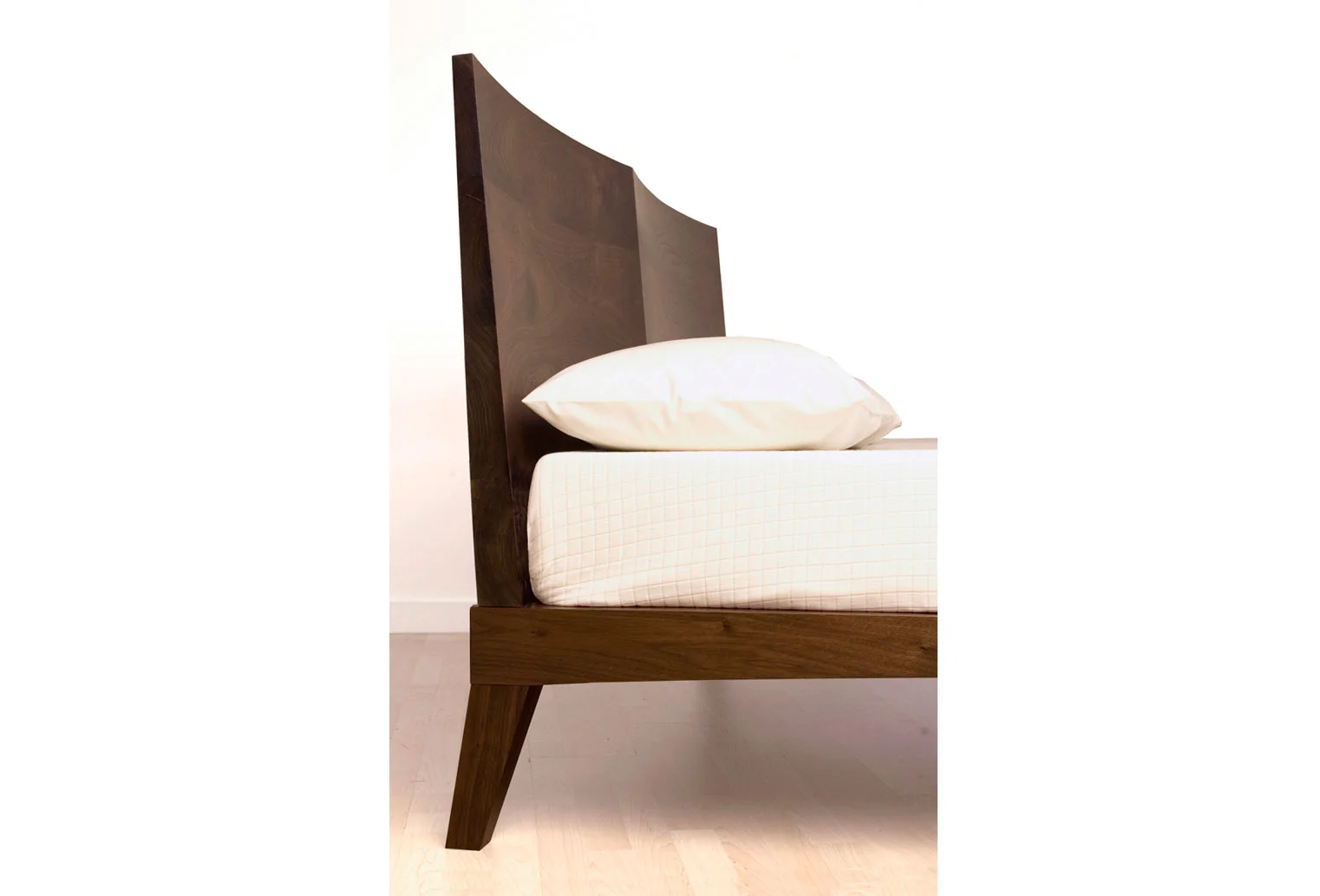 bed5_1500_60.jpg