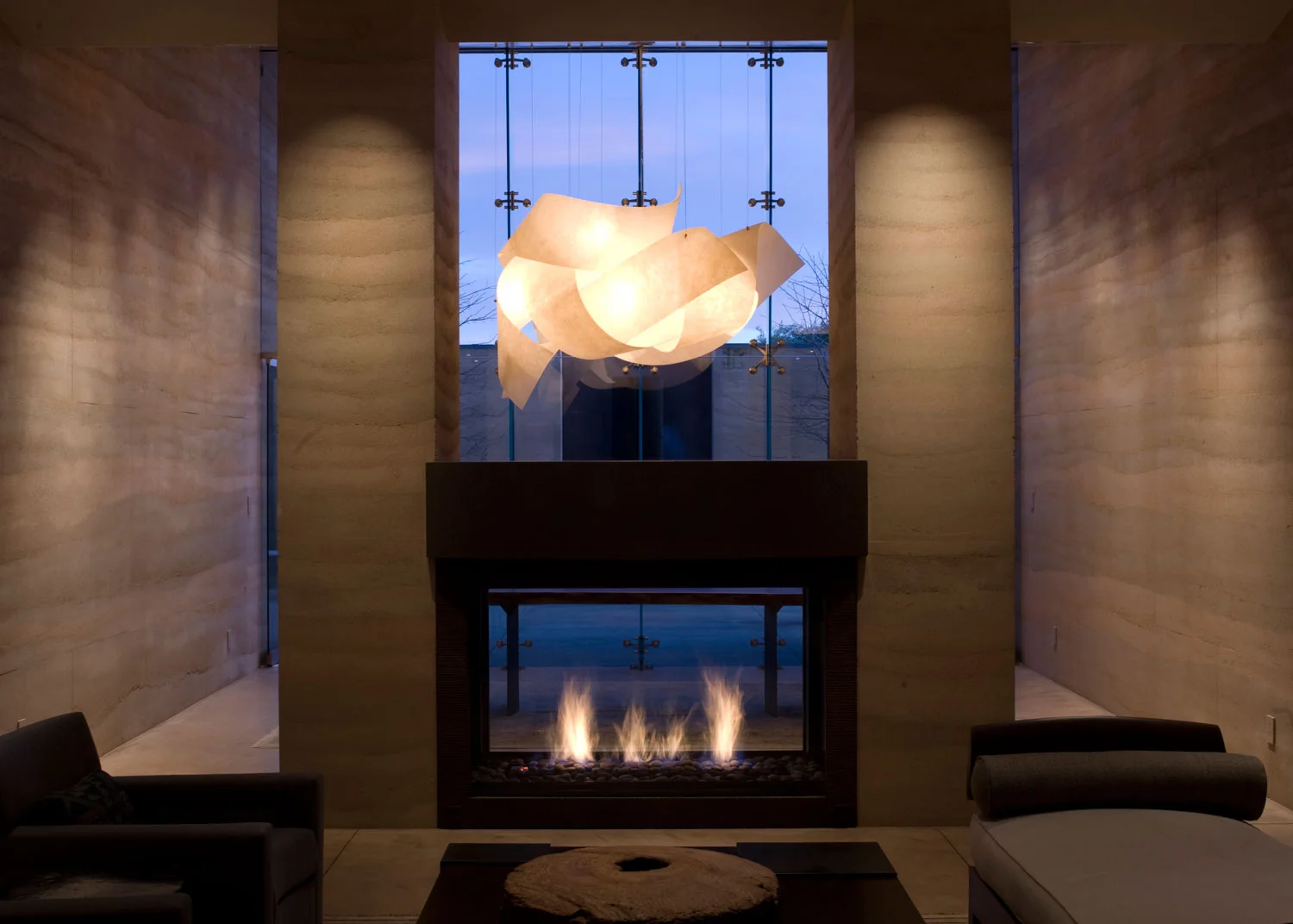 chandelier2_1500_60.jpg