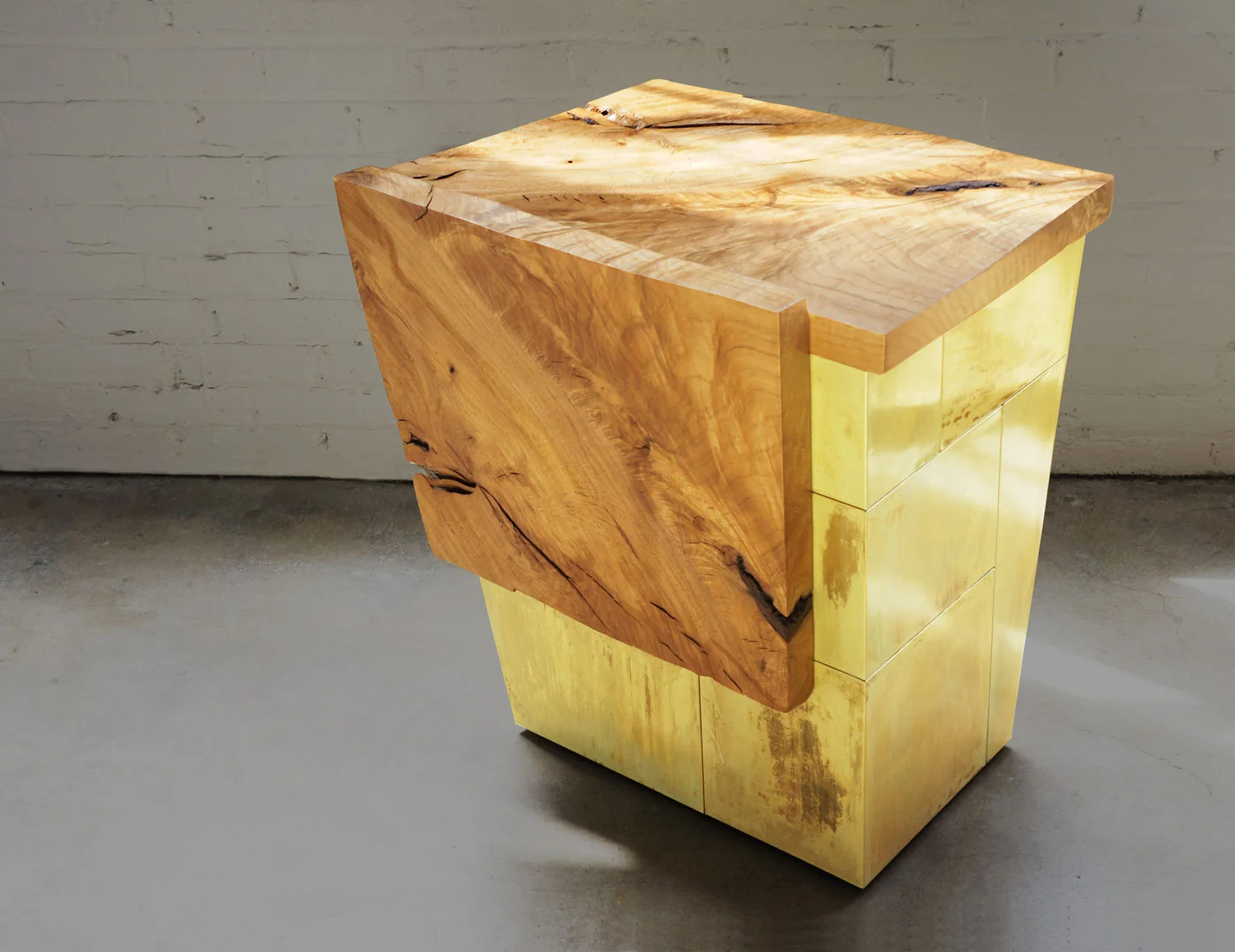 cabinet1_1500_60.jpg