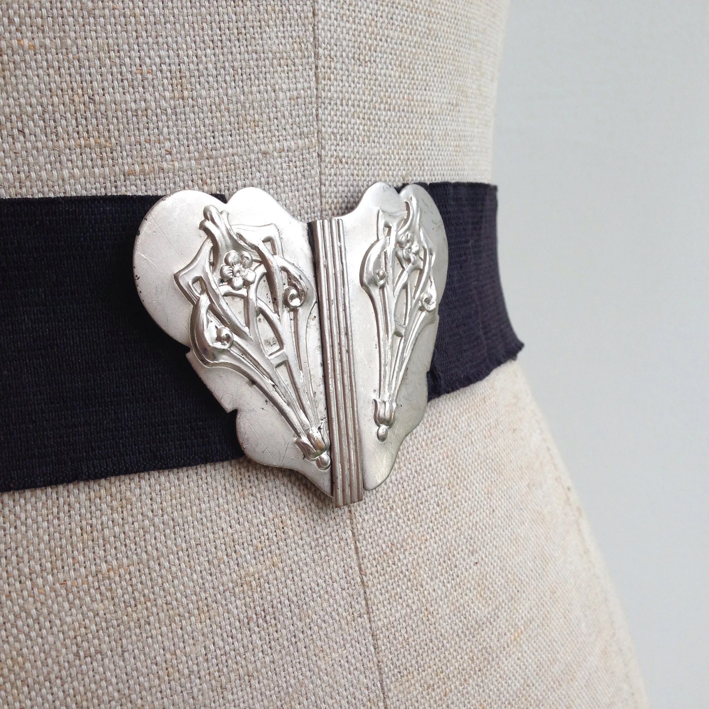 Late 1800's - early 1900's Art Nouveau belt