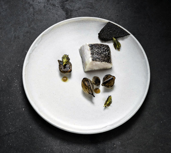 (c) Per-Anders Jörgensen, from Museum of Spirits