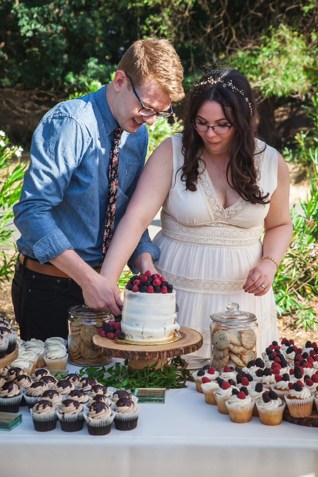 Bella+Forrest-Smaller-370.jpg