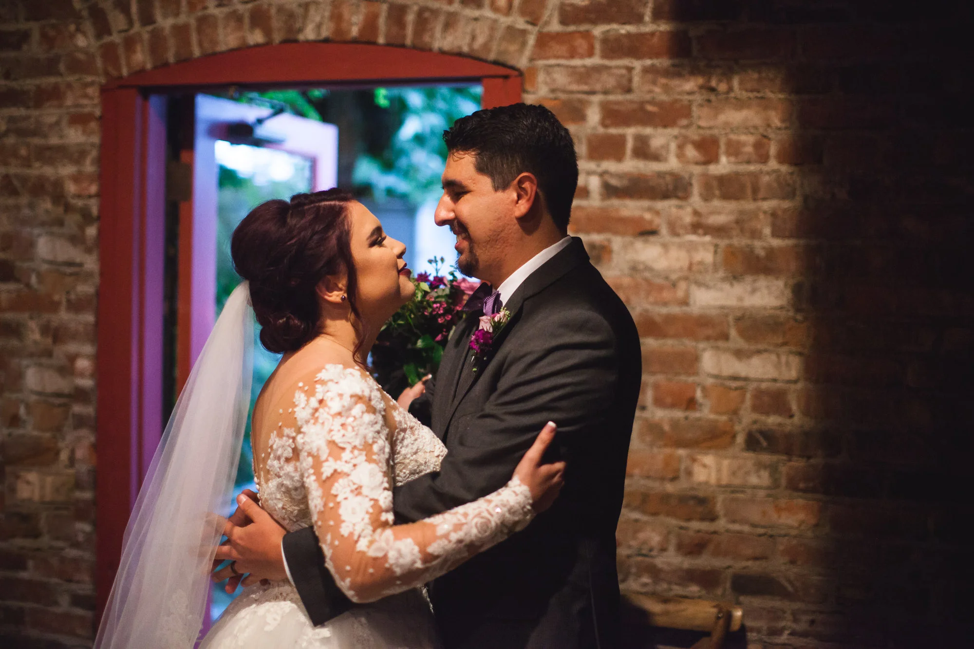 Hannah+Stephen-smallersized-358.jpg