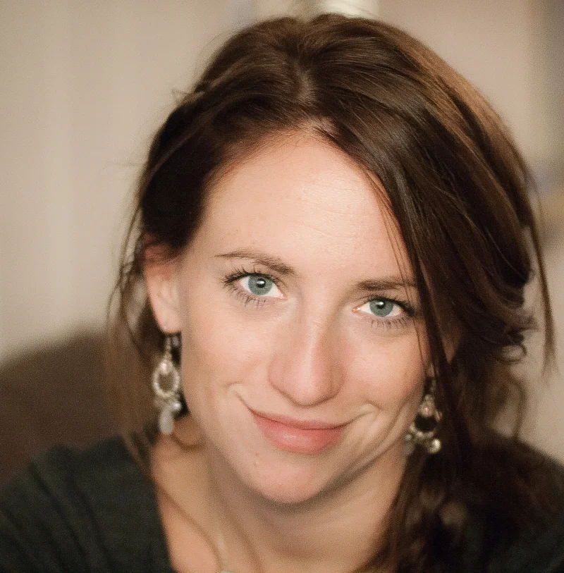 Kimberly Tvedten lives near Oslo, Norway with her two boys