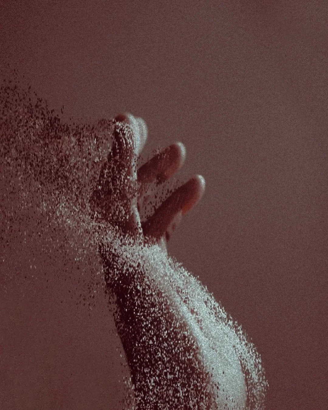 "The body is not an obstacle to awakening but a gateway. In sensation, in the immediacy of touch, we find our way home." 
 &mdash;Judith Blackstone
 
#nervoussystem #healing #wisdomofthefeltsense

IMAGE: @bea-henri