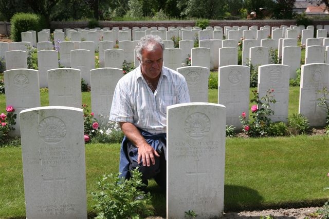 Lambis Englezos at Rue Petillon Cemetery, near Fromelles