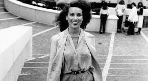 ANITA COBBY.jpg