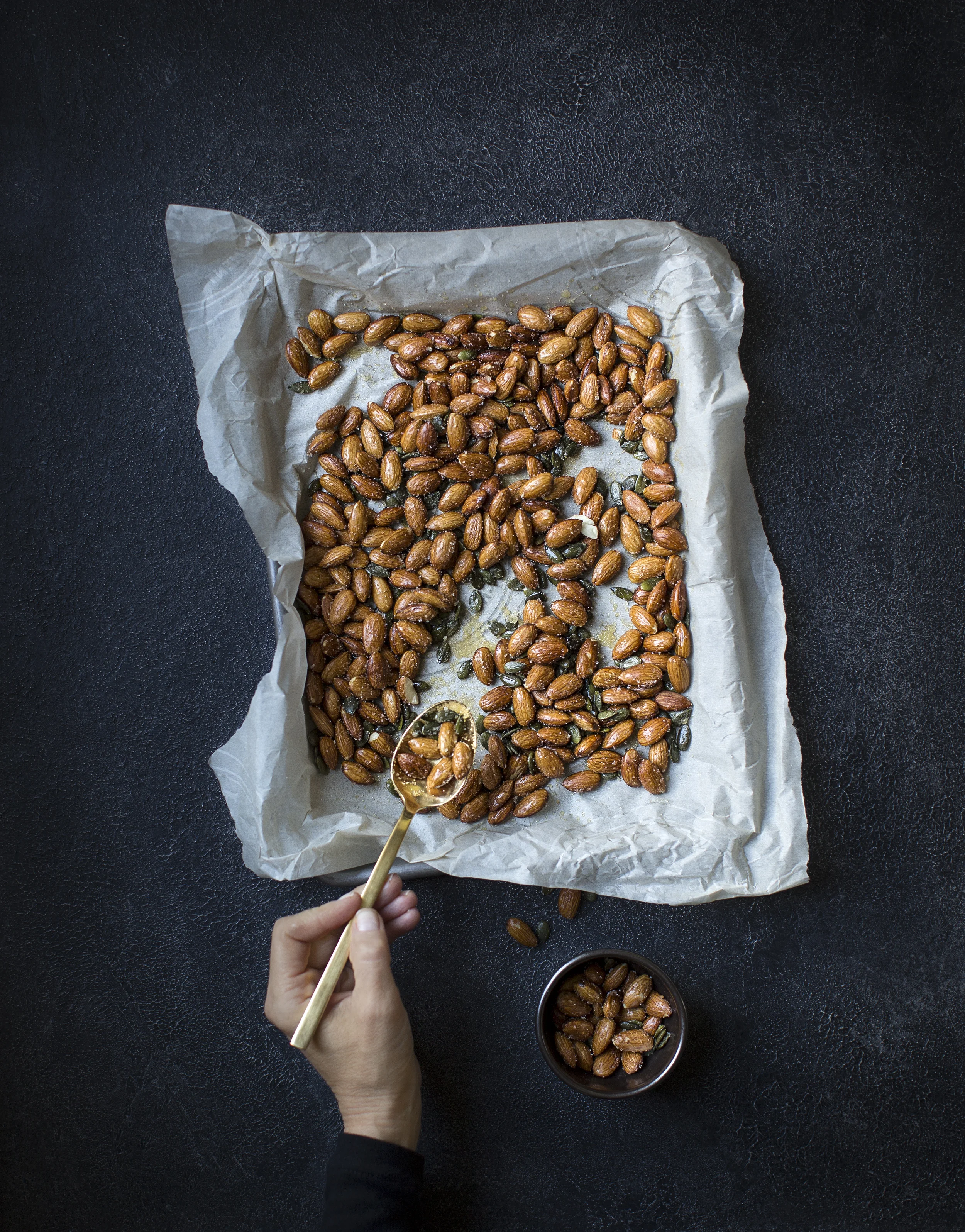 Almonds_W.jpg