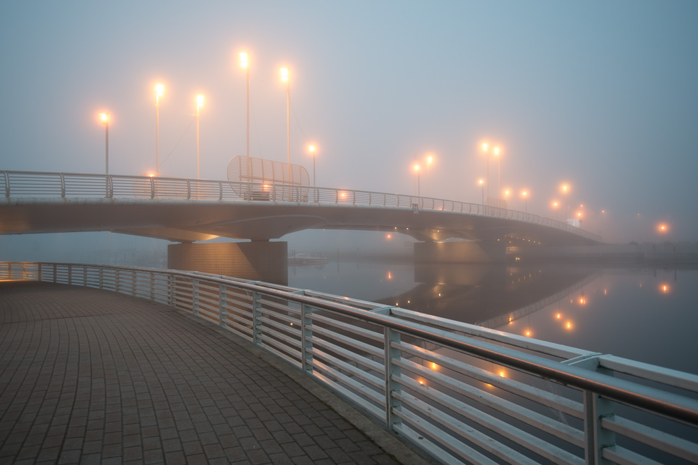 Fog Bridge - Before - ISO 100, 26 mm, f/4.0 & 0,4 sec