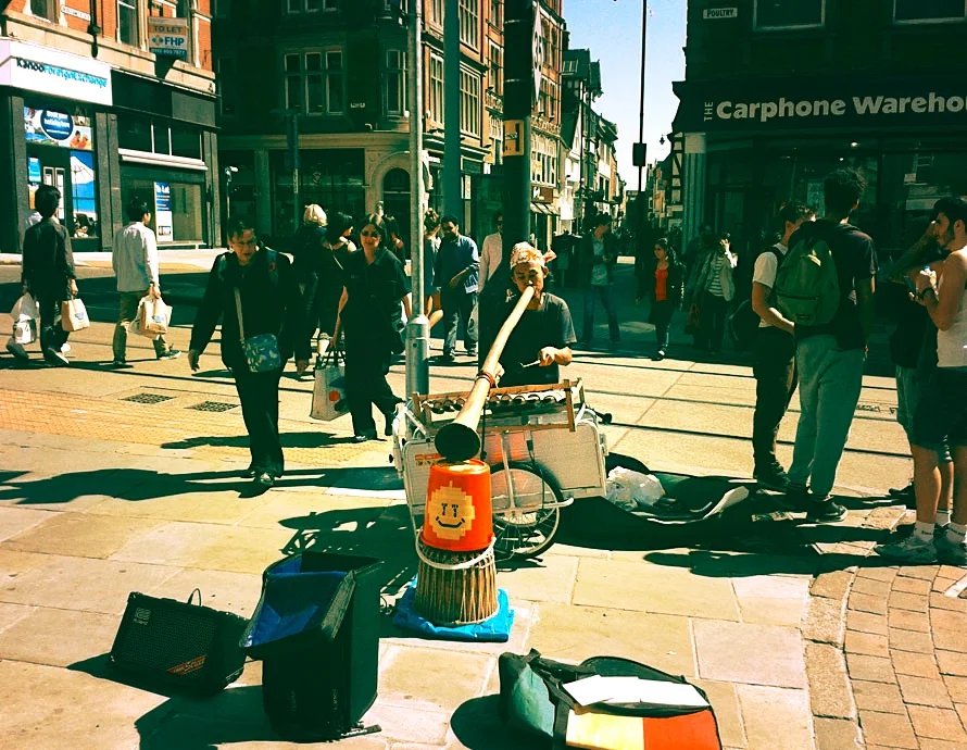 residentbusker-v2-890x445.jpg