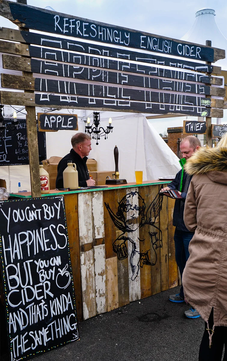      

 
  Vario-Tessar FE 16-35f4 OSS
 






















     