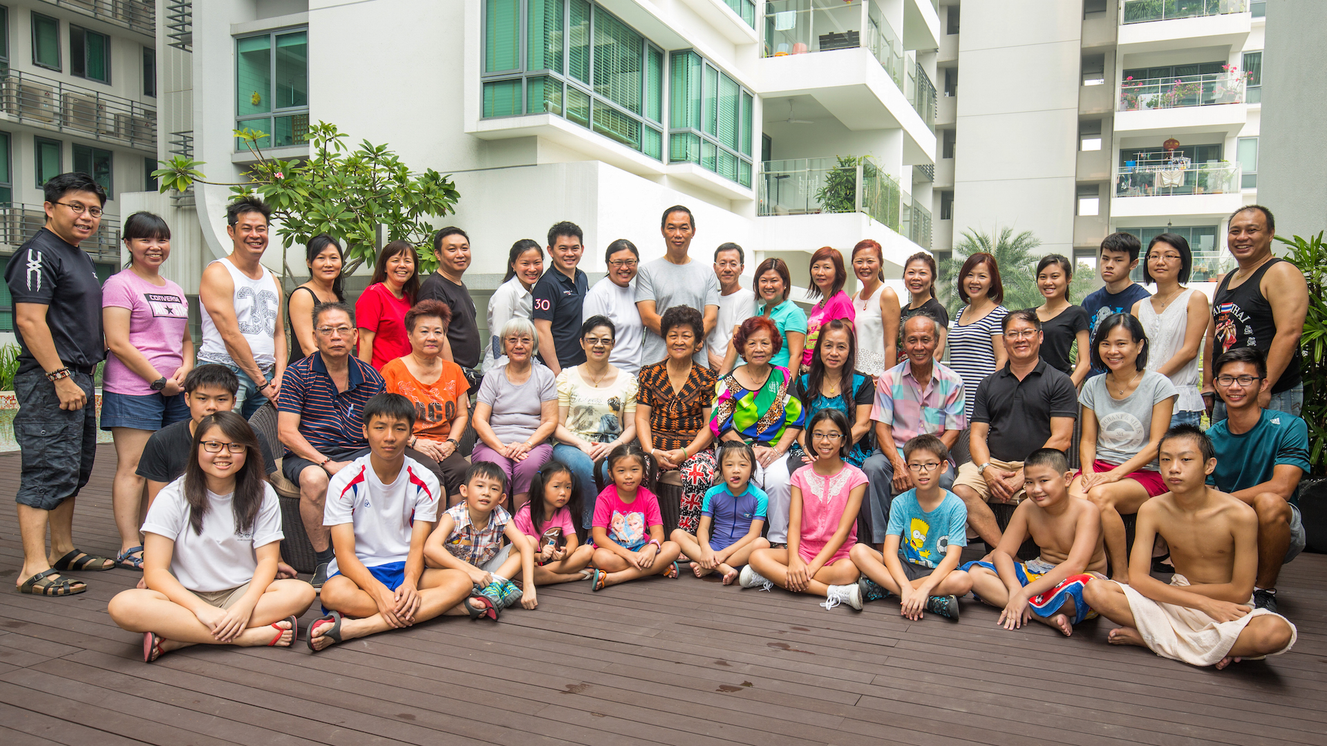 A never thought possible outing of the Lee families..
