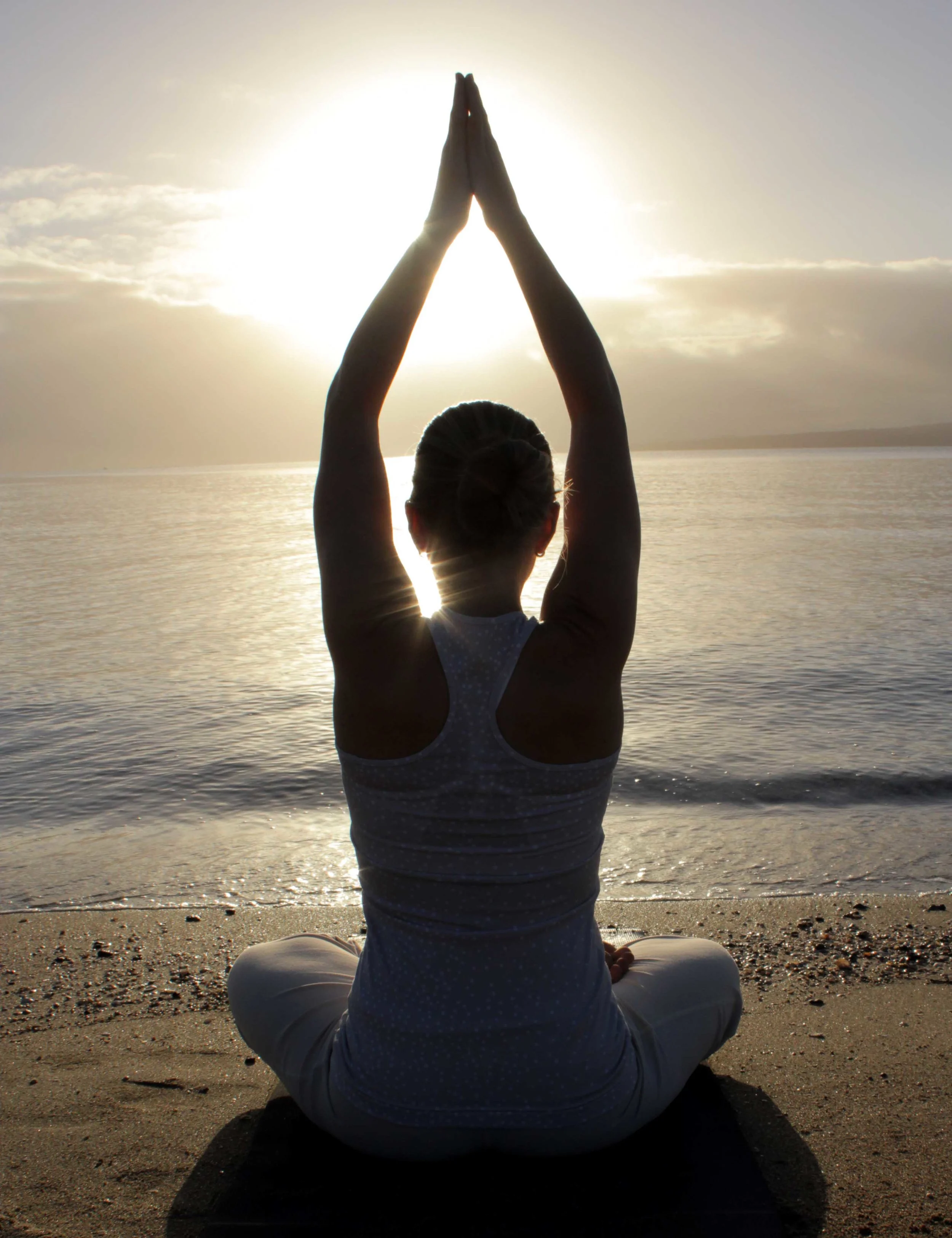GoldenYogi_ErinSunStunner_01.jpg