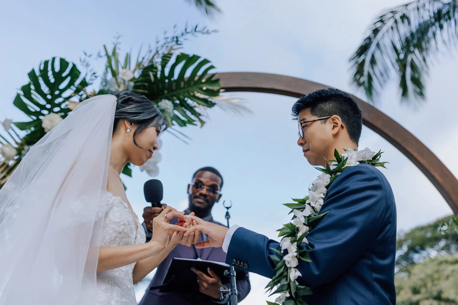 089- Paliku Gardens Kualoa Ranch Honolulu Hawaii Wedding -C42A3101.jpg