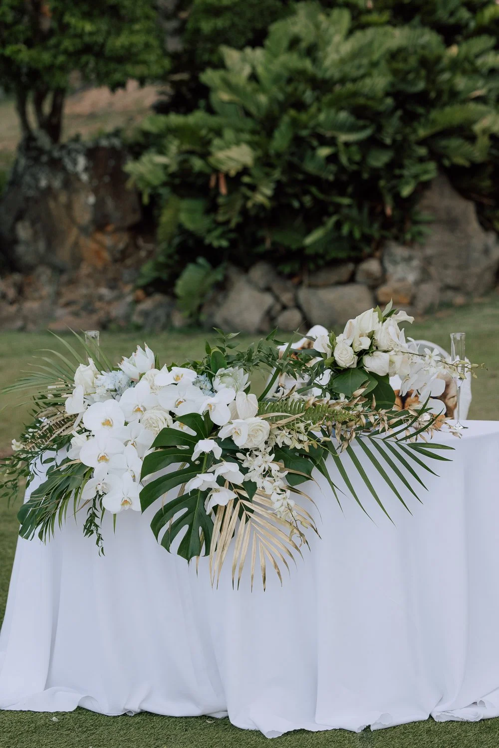 113- Paliku Gardens Kualoa Ranch Honolulu Hawaii Wedding -0L0A7860.jpg
