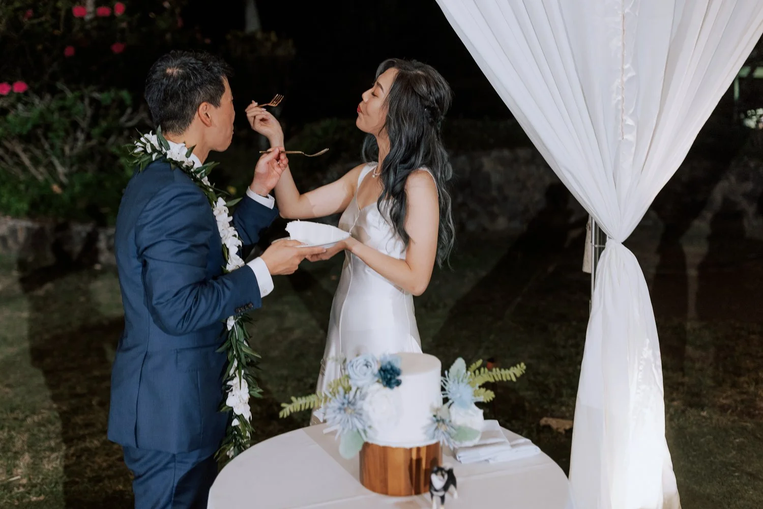 146- Paliku Gardens Kualoa Ranch Honolulu Hawaii Wedding -C42A5304.jpg