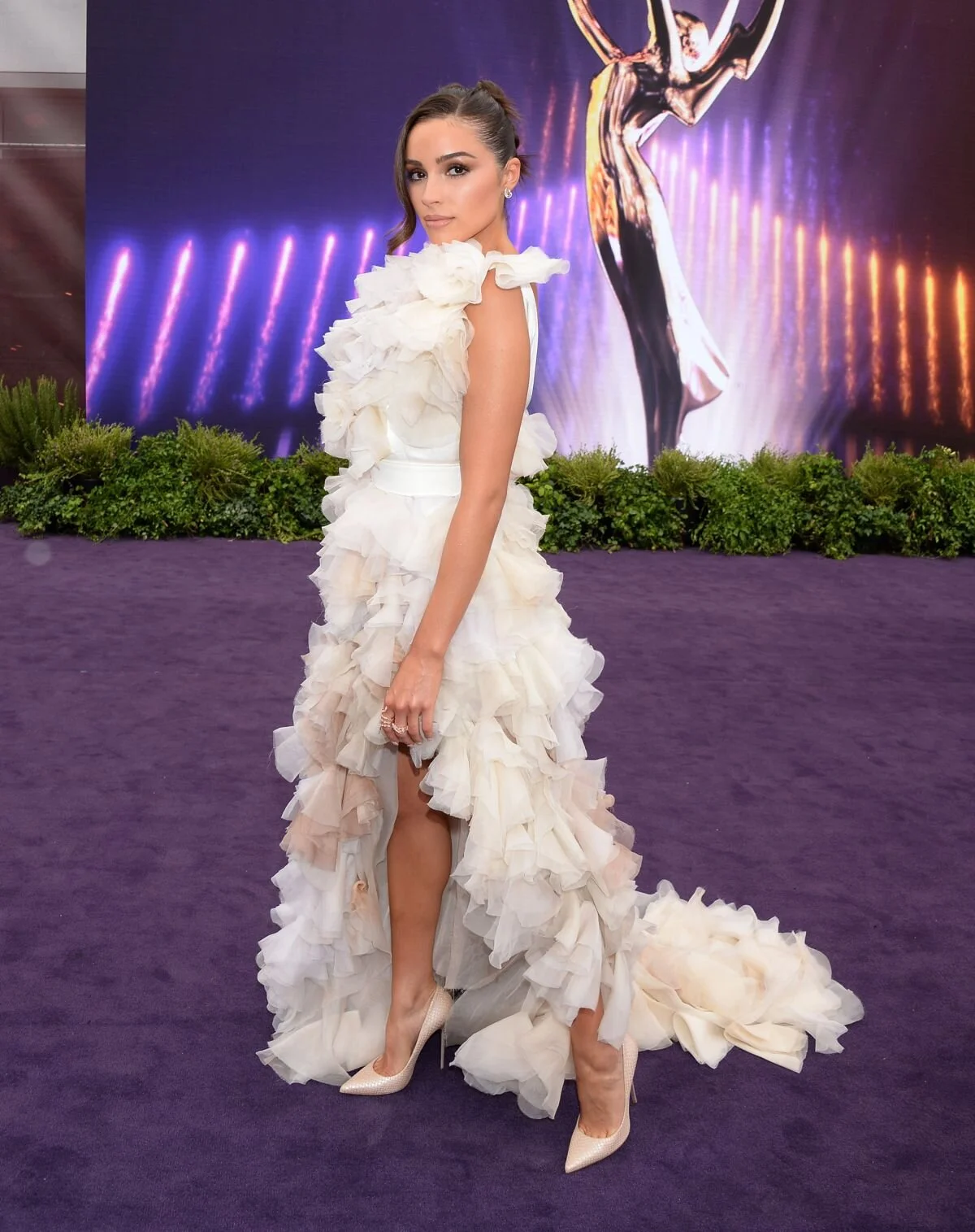 olivia-culpo-at-71st-annual-emmy-awards-in-los-angeles-09-22-2019-5.jpeg