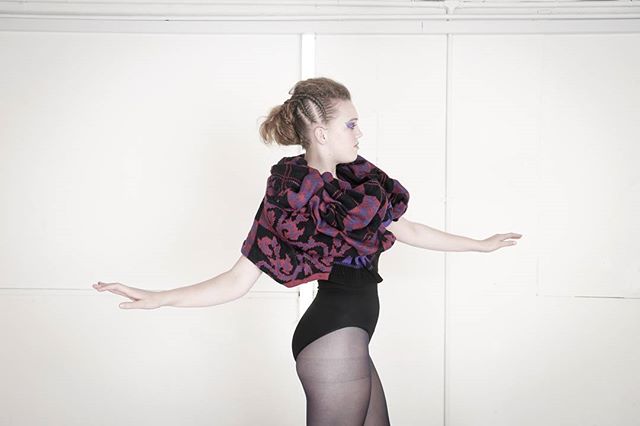 ◇ CAPSULE ◇
Memories of Cloth
An experimental collection exploring sentiment, memory and zerowaste
.
PROCESS 4
Cotton, Acrylic and Wool
.
Model : Tayla Smith @taytaysmith15
.
HMUA: Liv Waldock @lw_mua
.
Photography: Adam Williams @williumz_a
.
Location: @thesustainablestudio
