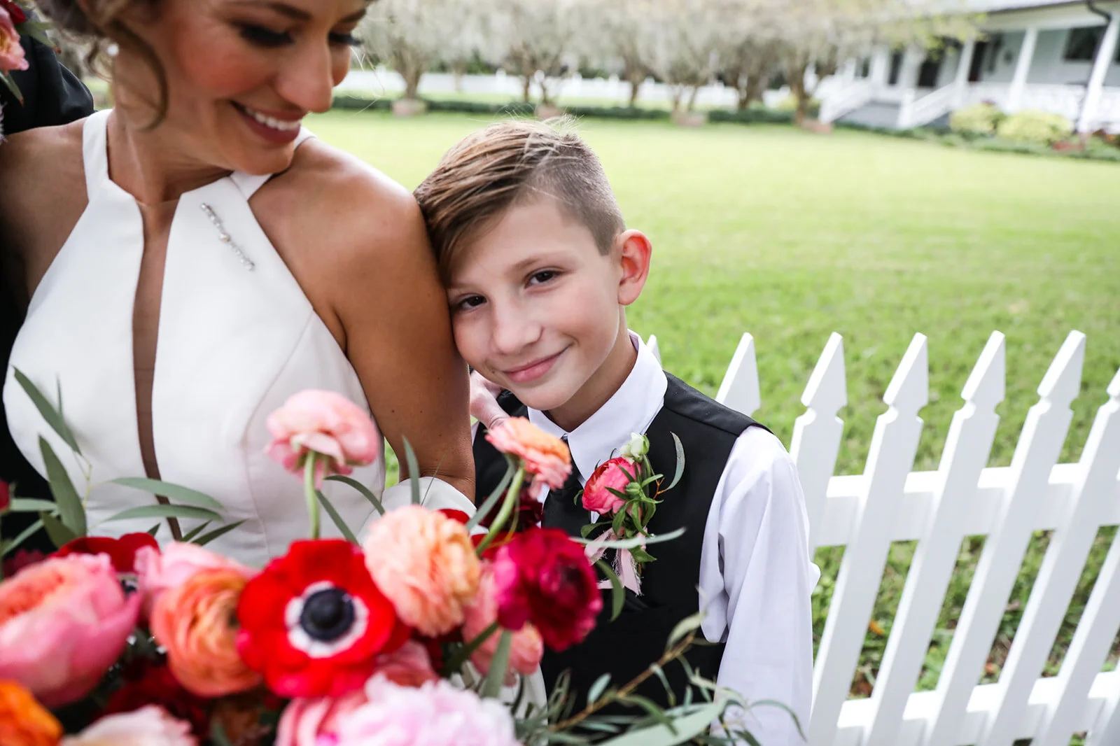 bright and fun wedding floral florida wedding jacksonville