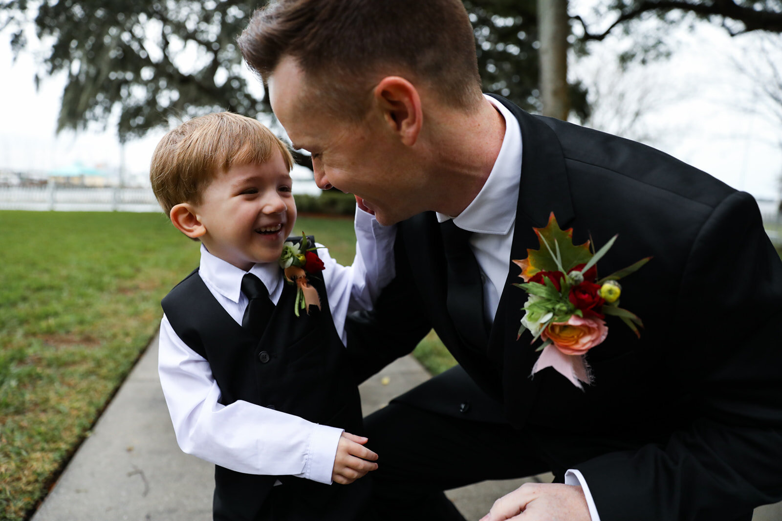 bright and fun wedding floral florida wedding jacksonville