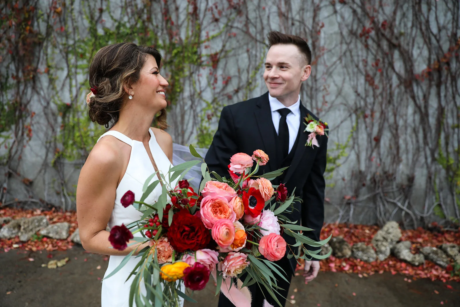 bright and fun wedding floral florida wedding jacksonville