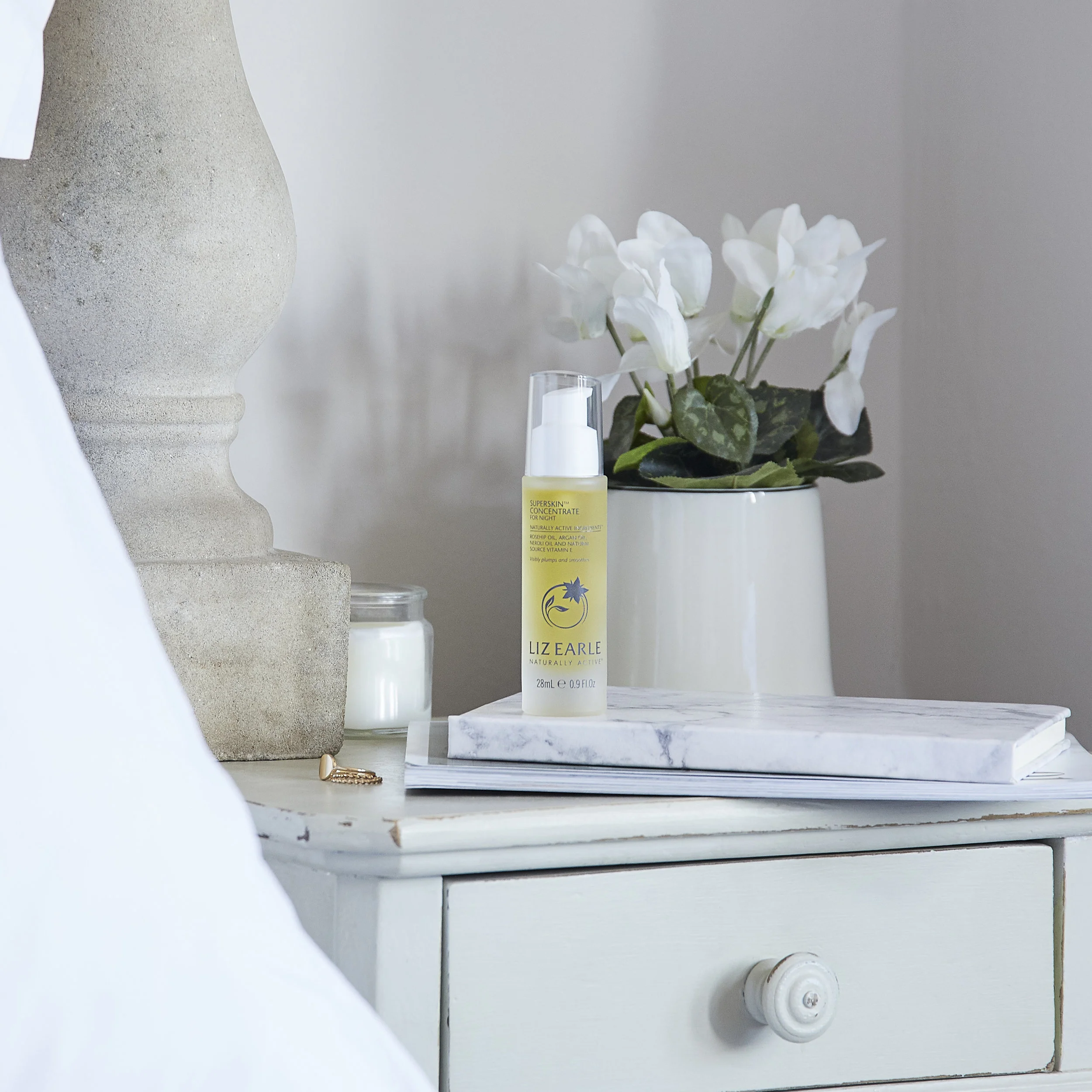 LIZ_EARLE_0317554.jpg