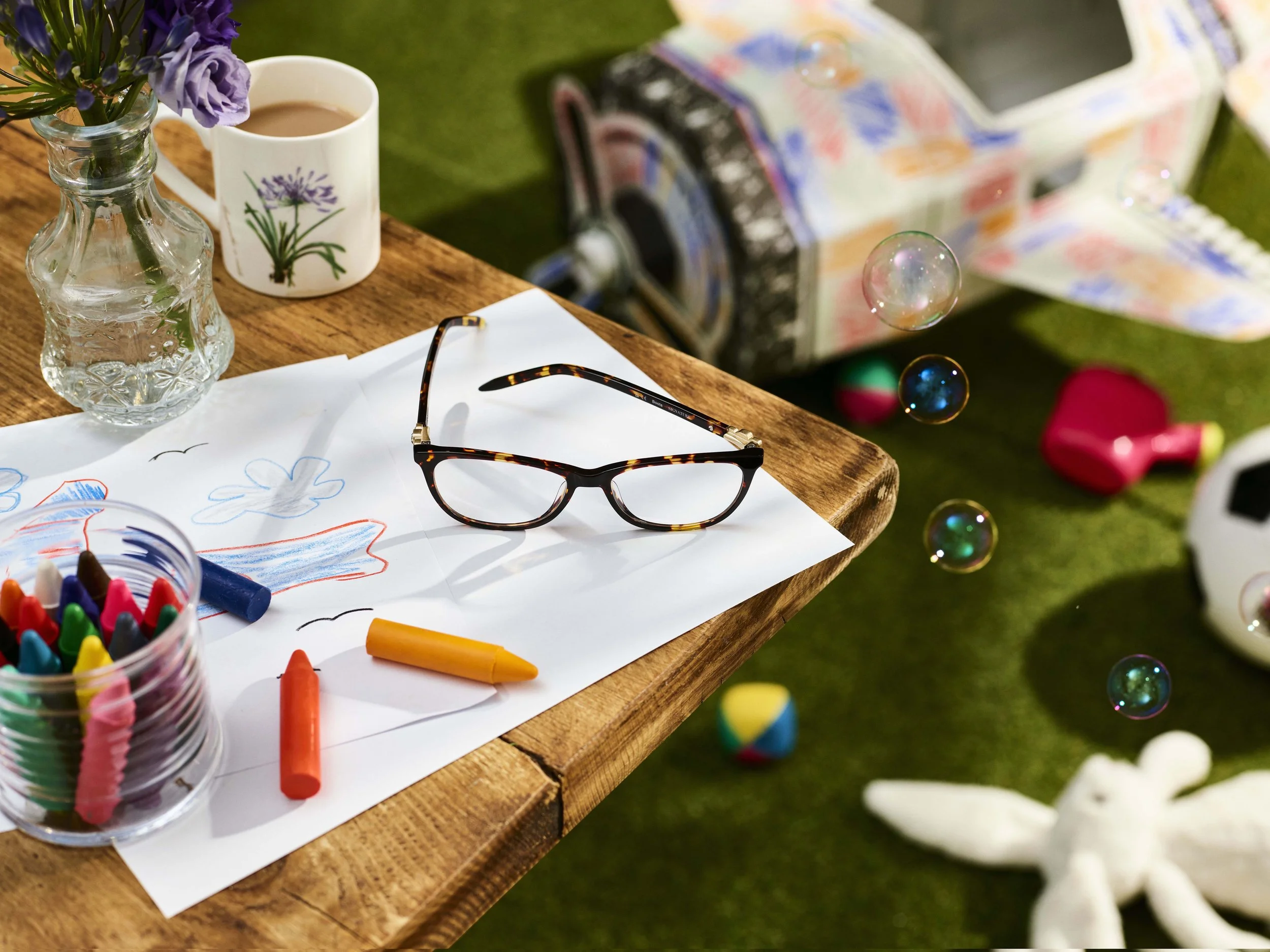 GB_SIGNATURE_OPTICIANS_KEY_VISUAL_CAMPAIGN104370_SOCIAL_07_GRAND_PARENTING.jpg