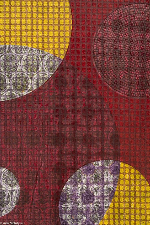 Carmine - Detail
