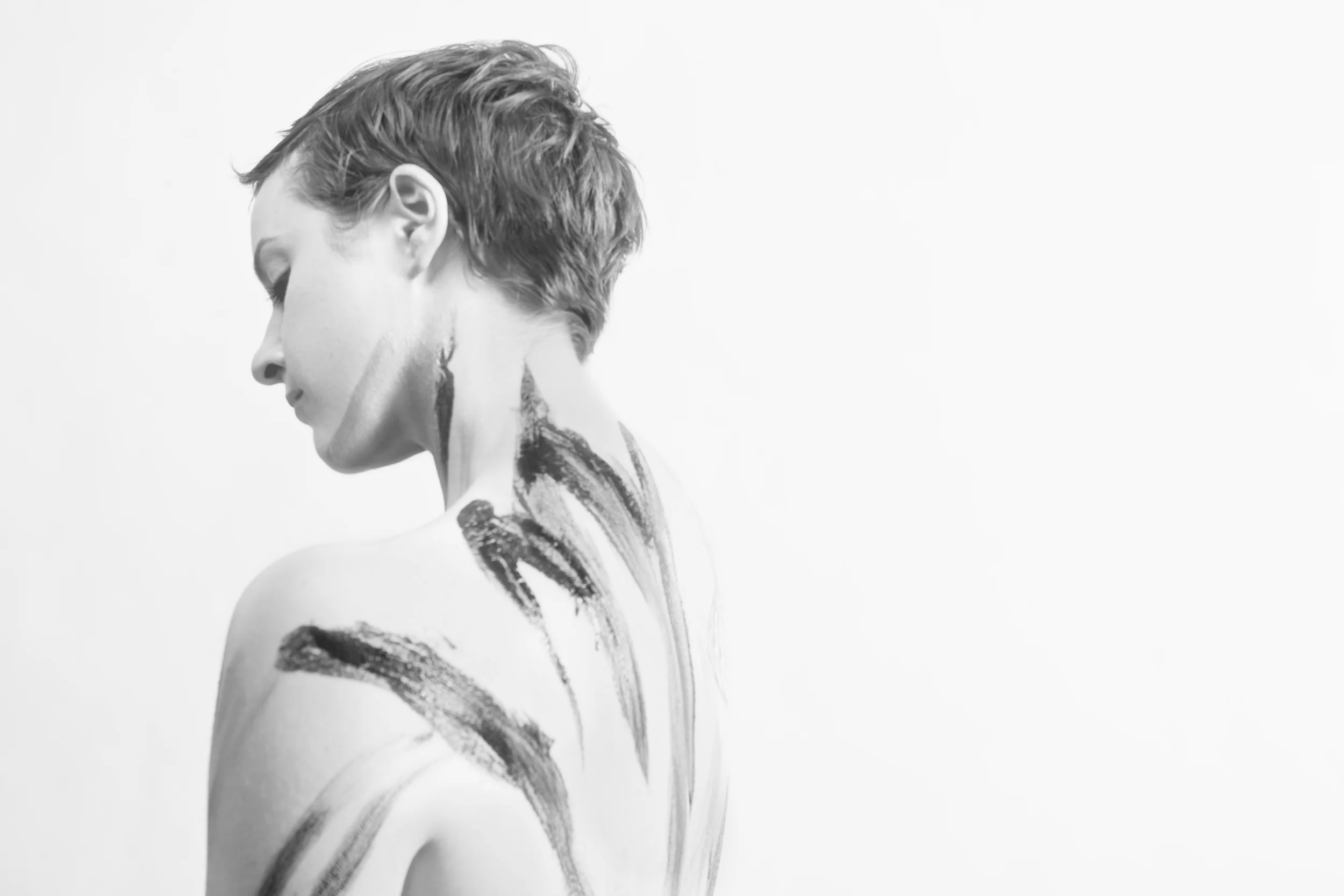 B&W-ERIN_sm .jpg