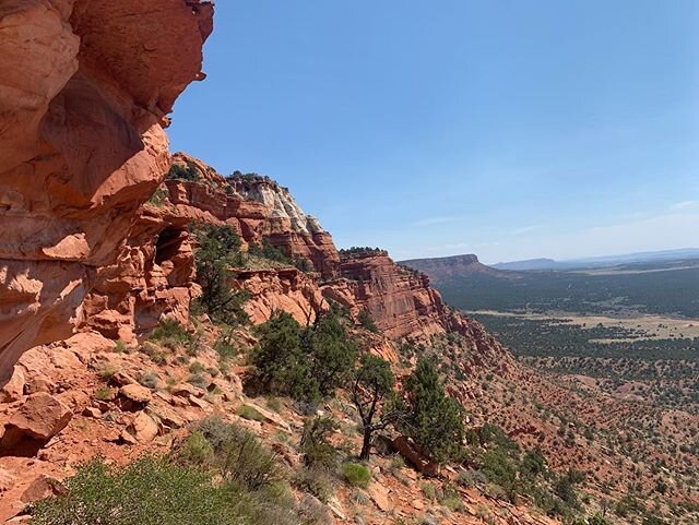 More desert realness 🌵☀️ for all my fellow Utahns, or anyone who&rsquo;s into exploring the Southwest, if you haven&rsquo;t hit Kanab because Zion has pulled you away, definitely consider. Wow wow wow 😳 two of the places we went today didn&rsquo;t 