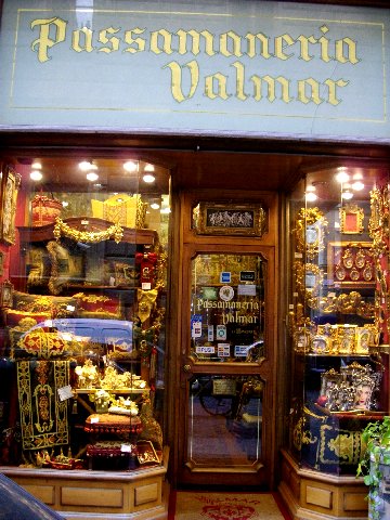Extraordinary trims at Valimar, a Florentine Tradition