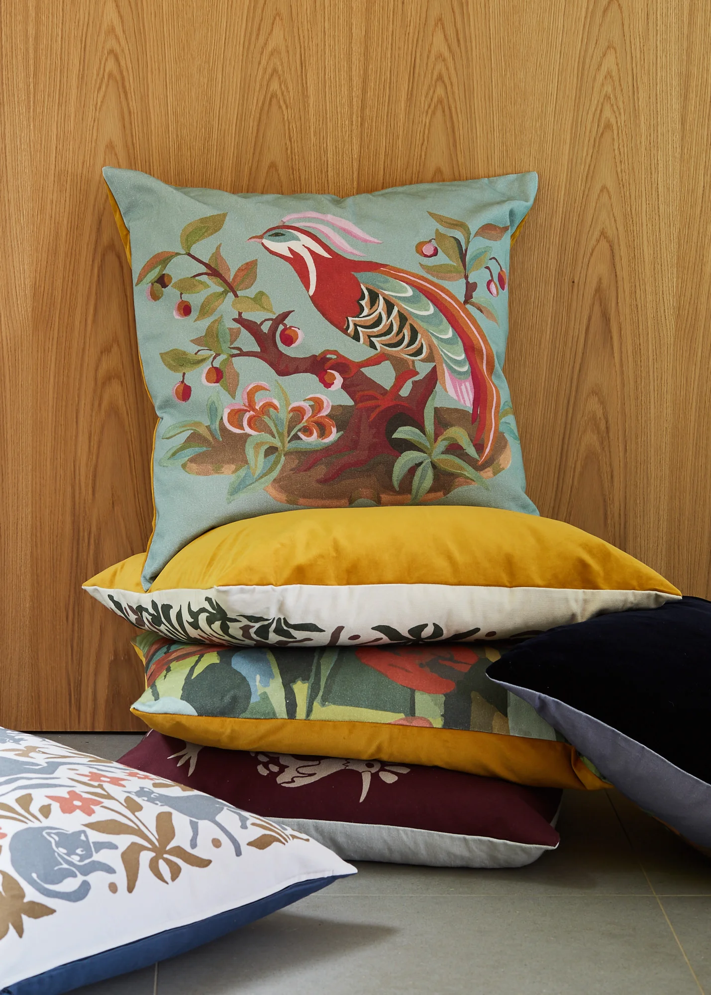 Penny-Burns-StoneDean Peacock Slate Lifestyle 3.jpg