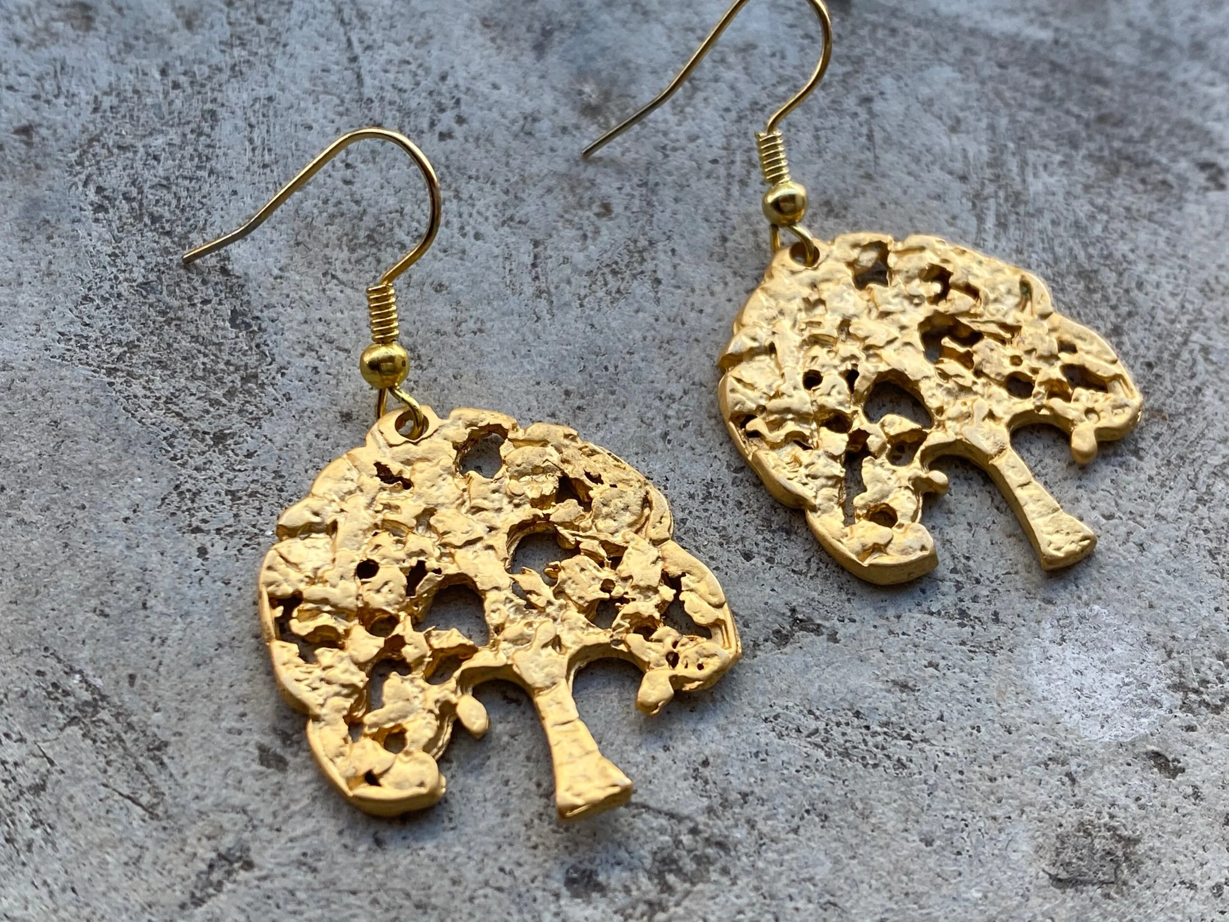 55D838E6-2506-48F8-861C-4870ED4619F1