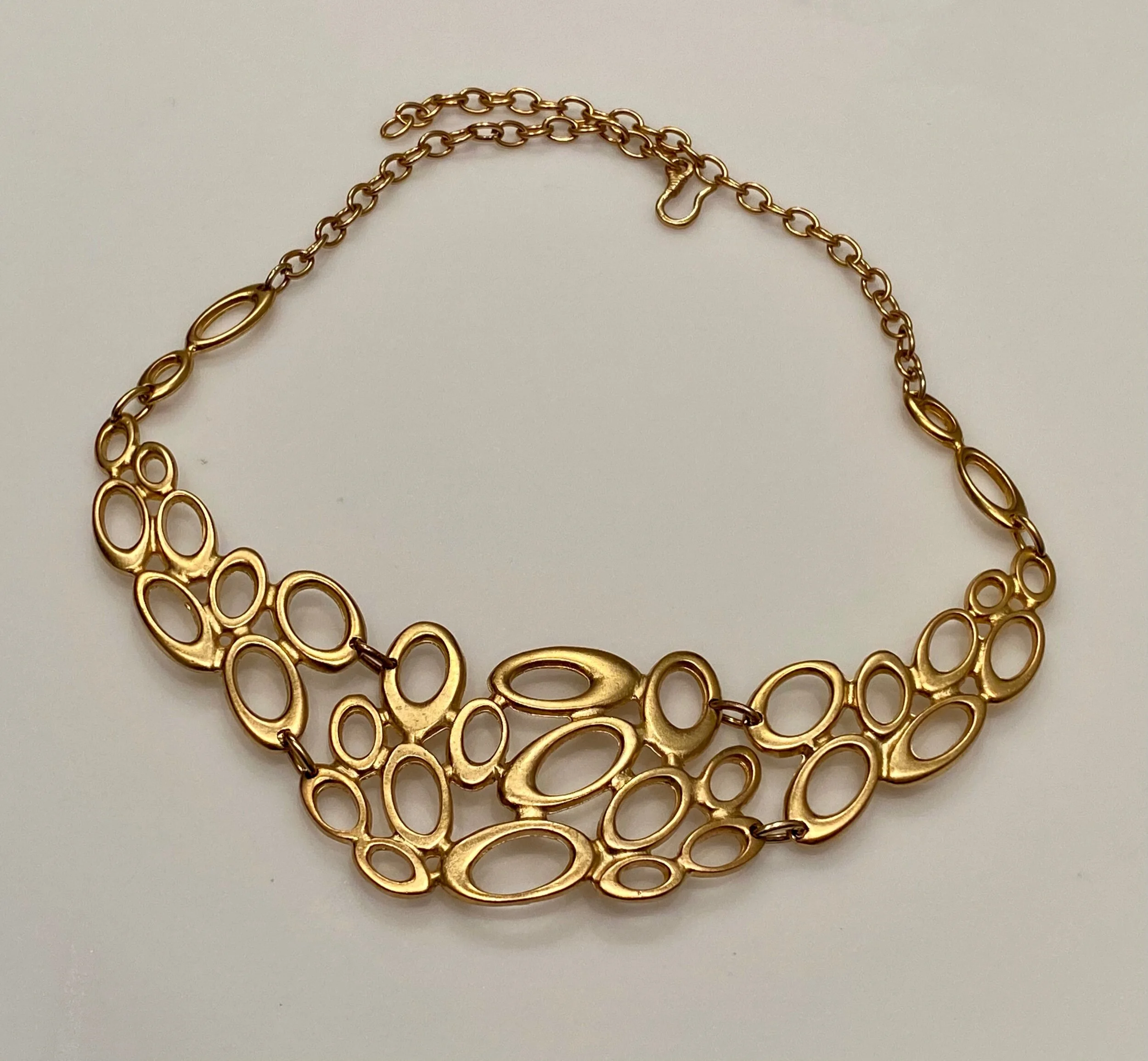 5BF40991-7E27-4BF2-8AA2-041E1197E337